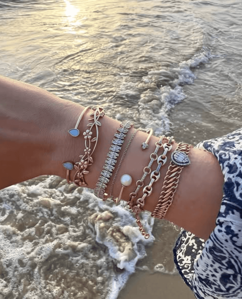 Sterling Silver vs Gold Plated Jewelry: Which Is Right for You? - Amorium Jewelry