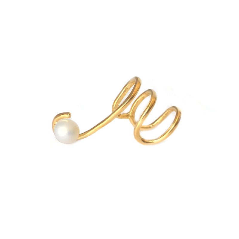 Pearl Cartilage Ear Cuff in Gold - amoriumjewelry