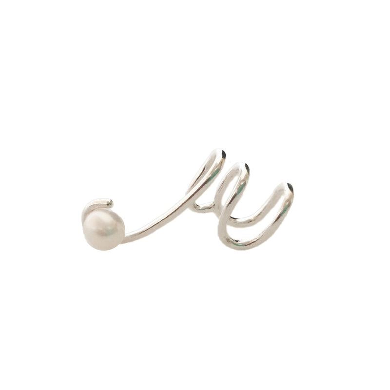 Pearl Cartilage Ear Cuff in Silver - amoriumjewelry